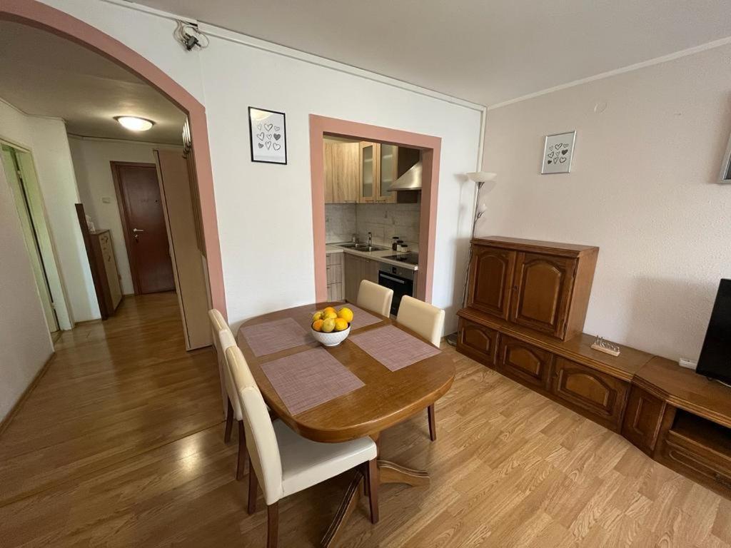 שיבניק Apartman Spahija מראה חיצוני תמונה
